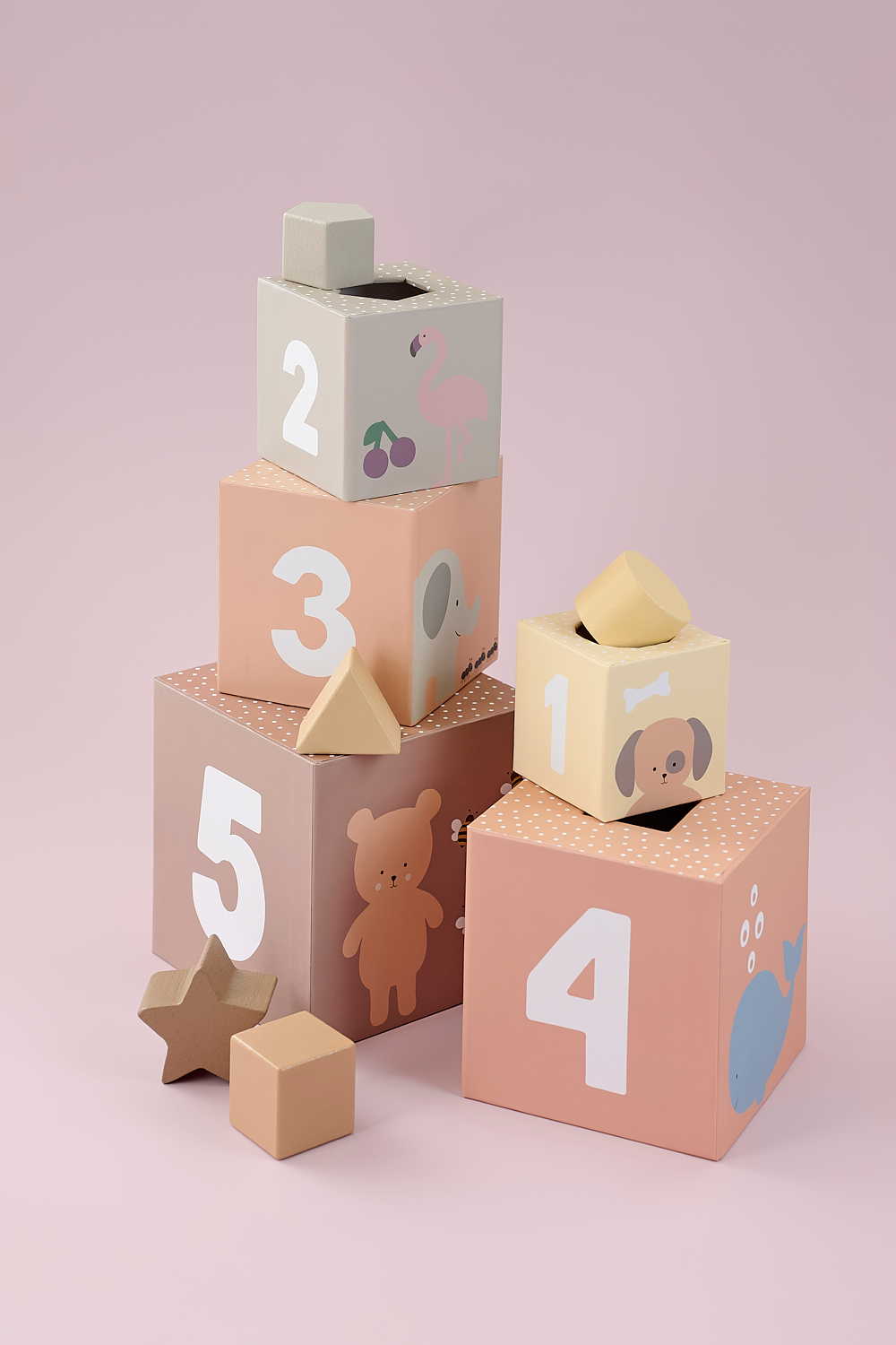 Stacking and sorting cubes nature