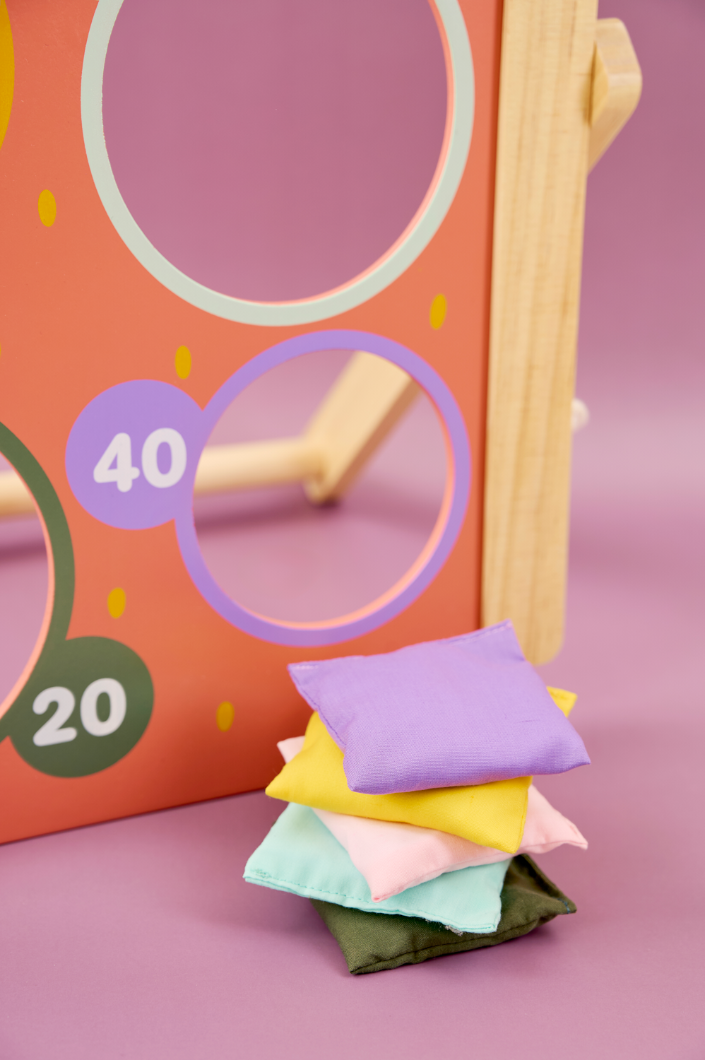 Bean bag game Strawberry