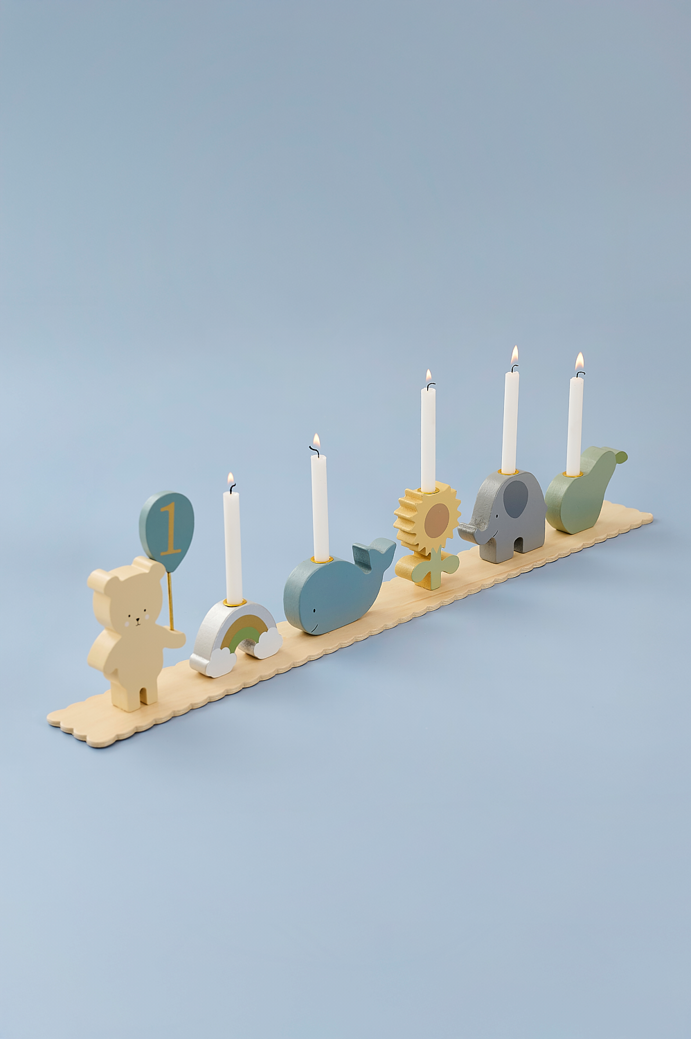 Birthday train Teddy with friends